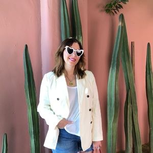 Meet your Posher, Courtney